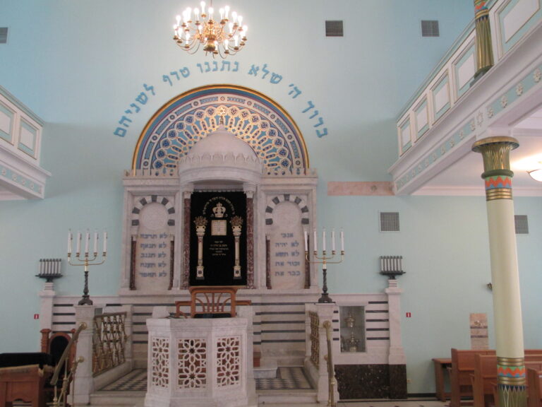 בית כנסת לטביה